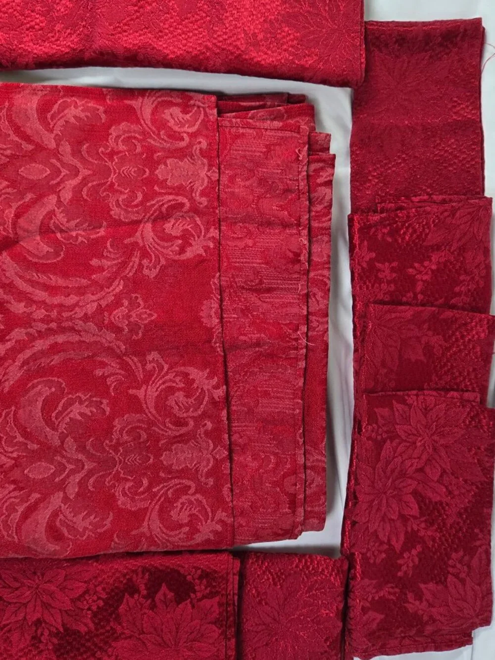 Red Tablecloth + 8 Dinner Napkins - Damask Cloth TC= 96x55 Rectangle